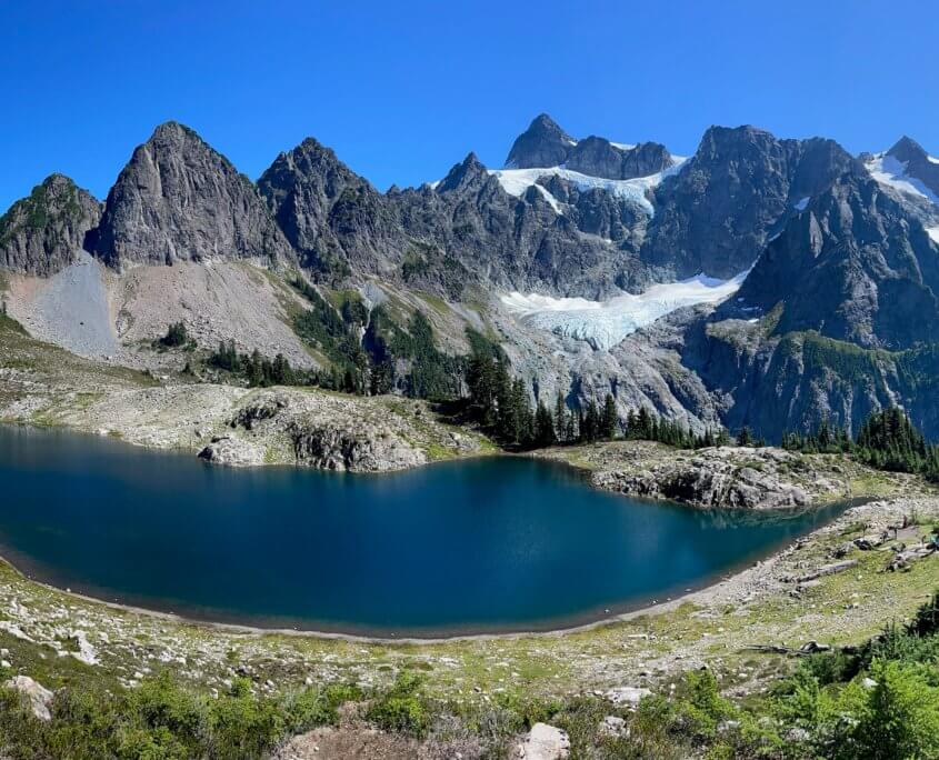lake ann Lake Ann Hike at Mount Baker